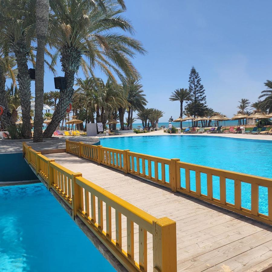 Golf Beach & Thalasso- Families And Couples Триффа Экстерьер фото