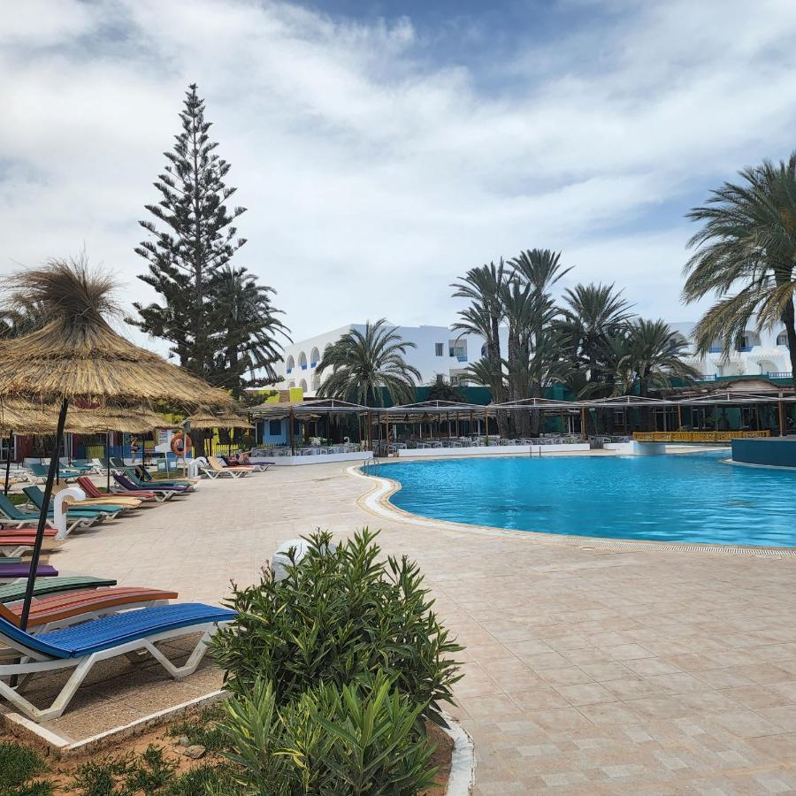 Golf Beach & Thalasso- Families And Couples Триффа Экстерьер фото